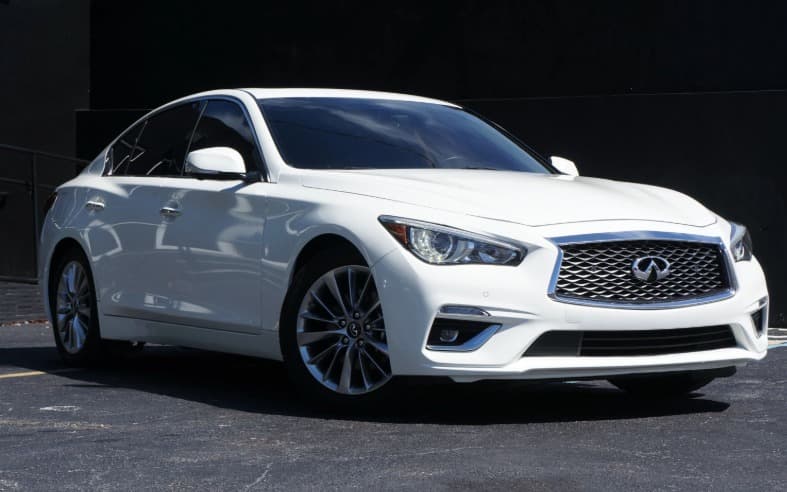 2021 INFINITI Q50 — photo 1